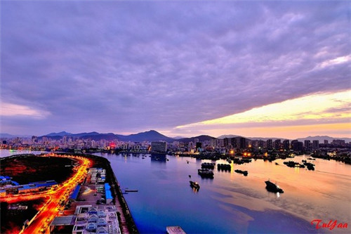 满溢王姐麻辣烫加盟开店赚钱吗