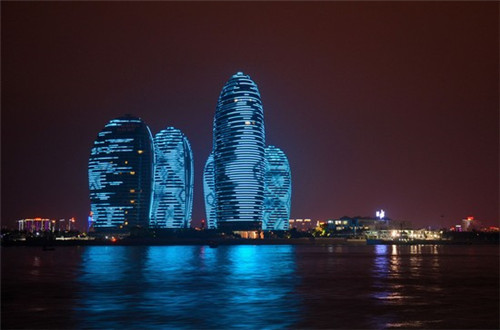 中国为什么没有俄罗斯汽车品牌（为什么买不到俄罗斯车）