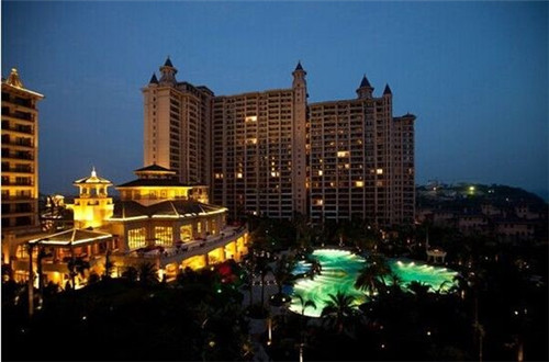 葫芦项链取名推荐女生吗（带葫芦项链的寓意）