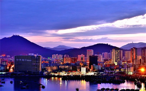 十大容易犯错的狗排名（最会犯错的动物是什么）